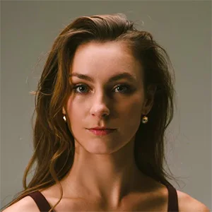 Julia Stewart-Performer